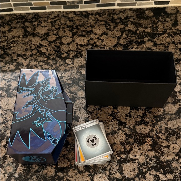 Mega Evolution Phantasmal Flames Card Box - Picture 2 of 3